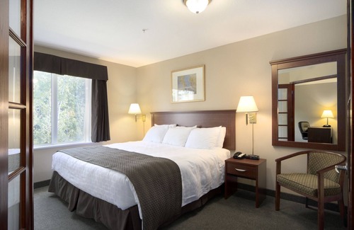 Thunder Bay Hotel | Days Inn by Wyndham Thunder Bay North
