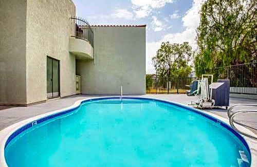 Banning Hotel | Days Inn by Wyndham Banning Casino/Outlet Mall