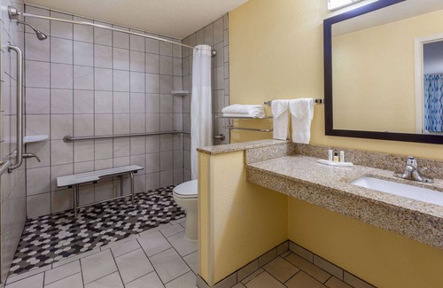 Charles Town Hotel | Days Inn by Wyndham Charles Town/Harpers Ferry