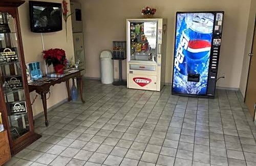 Muncie Hotel | Days Inn by Wyndham Muncie -Ball State University