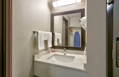Robinsonville Hotel | Days Inn by Wyndham Tunica Resorts