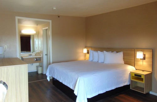 Victorville Hotel | Days Inn by Wyndham Victorville