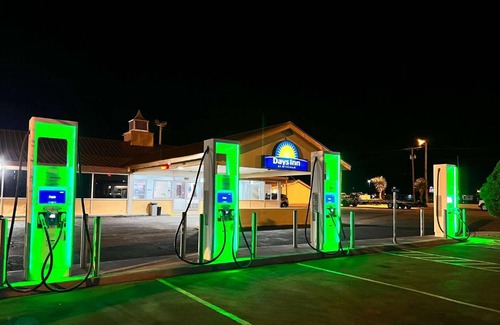 Van Horn Hotel | Days Inn by Wyndham Van Horn TX