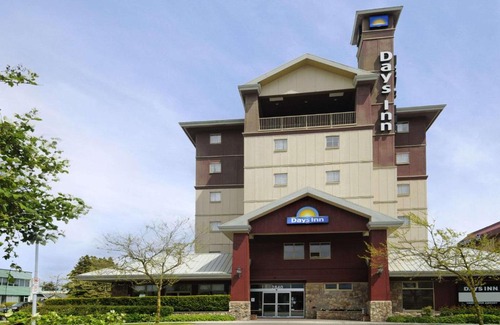 Richmond City Centre Hotel | Days Inn by Wyndham Vancouver Airport