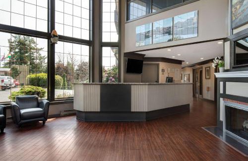 Gorge -Tillicum Area Hotel | Days Inn by Wyndham Victoria Uptown