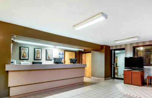 Vineland Hotel | Days Inn by Wyndham Vineland
