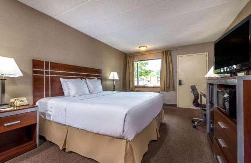 Vineland Hotel | Days Inn by Wyndham Vineland