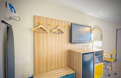 Alexandria West Hotel | Days Inn by Wyndham WestEnd Alexandria,VA Washington DC Area
