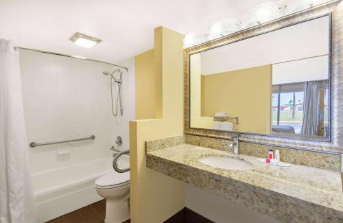 Wildwood Hotel | Days Inn by Wyndham Wildwood I-75