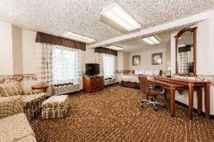 Yadkinville Hotel | Days Inn by Wyndham Yadkinville