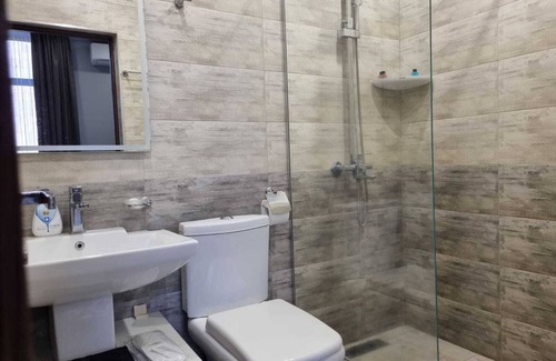 Erebuni Hotel | Days Inn Hotel