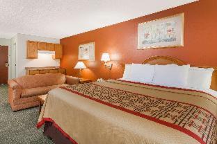 New Iberia Hotel | Days Inn & Suites by Wyndham New Iberia