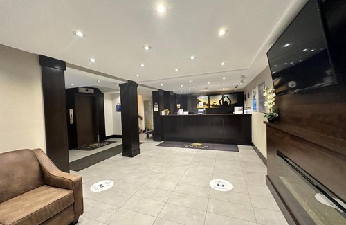 North Bay Hotel | Days Inn & Suites by Wyndham North Bay Downtown