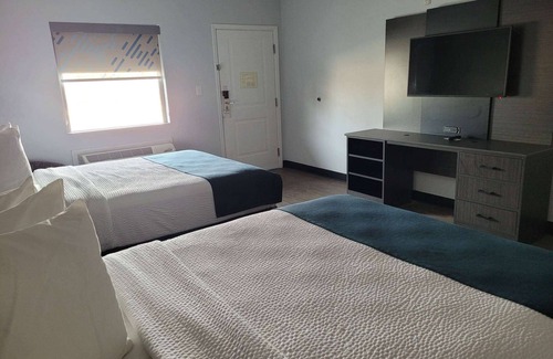 Gonzales Hotel | Days Inn & Suites by Wyndham Gonzales TX