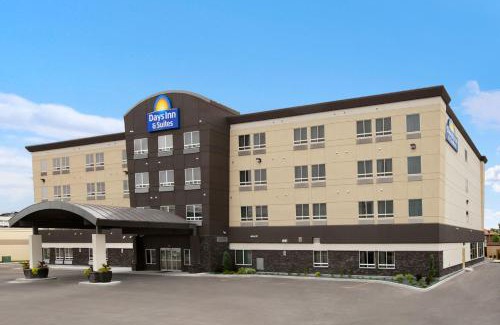 Winnipeg Hotel | Days Inn & Suites by Wyndham Winnipeg Airport Manitoba
