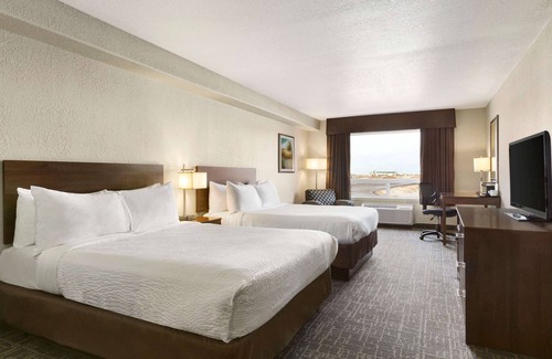 Yorkton Hotel | Days Inn & Suites by Wyndham Yorkton