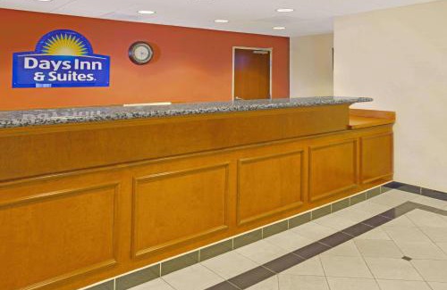 Laurel Hotel | Days Inn & Suites by Wyndham Laurel Near Fort Meade
