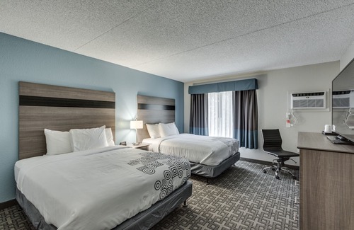 Spokane Hotel | Days Inn & Suites by Wyndham Spokane
