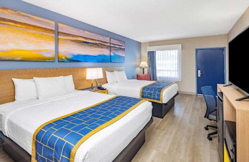 Savannah Hotel | Days Inn & Suites by Wyndham Savannah Midtown