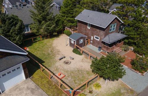 Rockaway Beach House | Days Off at Rockaway