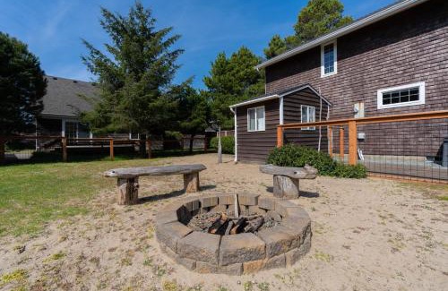 Rockaway Beach House | Days Off at Rockaway