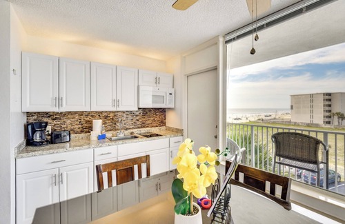 Lenox Park Condo | Daytona Beach Condo w/Ocean-View Balcony!
