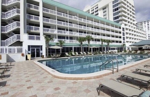 Ortona Park House | Daytona Beach Resort Spa&Conference Center Vacation Rental Getaway