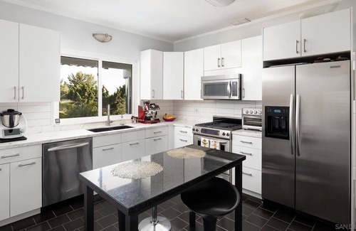 Lemon Grove House | Dazzling Art Deco Home in San Diego's Lemon Grove. Hot Tub and Rooftop Deck!