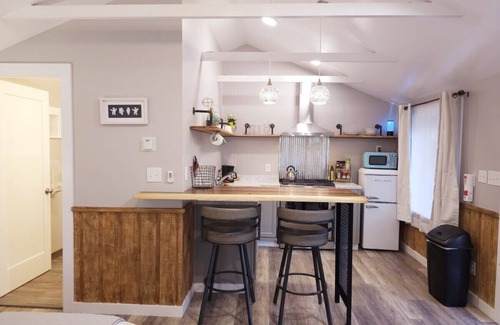 Glenwood Springs Cabin | Dazzling New Remodel+Kitchen #5