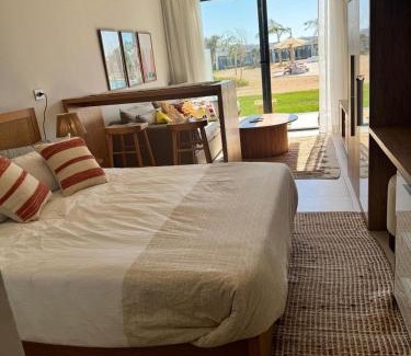 Ad-Dab'ah House | DBay Beach & Lagoon Front Cabana