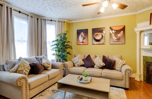 Columbia Heights House | DC Row House < Half-Mi Walk to Howard University!