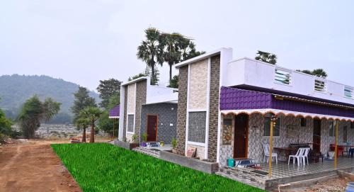 Pennagaram House | DD GOLDEN RIVER VIEW RESORT