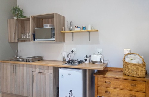 Oudtshoorn Bed & Breakfast | De Akker Guest House