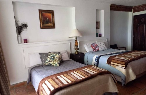 Zitacuaro Hotel | De arquitectura estilo colonial y vista extraordinaria a la naturaleza
