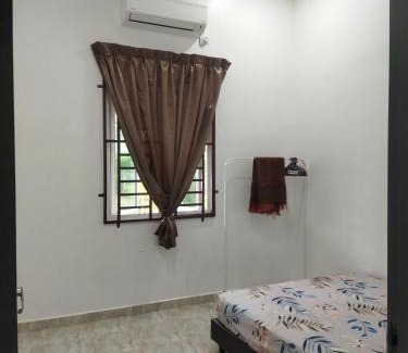 Kampung Gong Badak House | De Asfa Homestay
