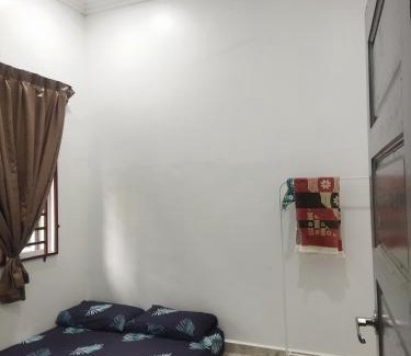 Kampung Gong Badak House | De Asfa Homestay