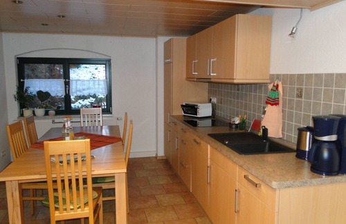 Berggieshubel Apartment | 3 individually furnished apartments w. Terrace.