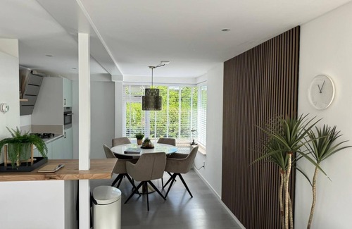 Warmenhuizen House | De Boet in Warmenhuizen. Suitable for 5 people with 2 bedrooms.