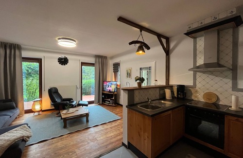 Backemoor Apartment | de Buhr, Herma 95159 - Ferienwohnungwallheckenblick Schatteburg