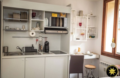 Pordenone Apartment | De Caesar Suite Pordenone Historical Center