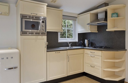 Goedereede Ski Chalet | De Goede Ree 21 spacious chalet near the Northsea