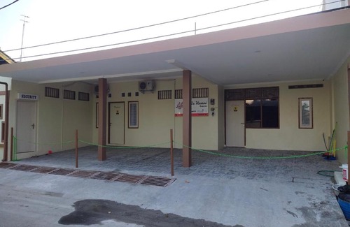 Cirebon House | De Hanami Homestay