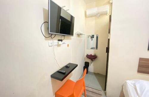 Bitung Hotel | De Homestay Mitra RedDoorz Bitung