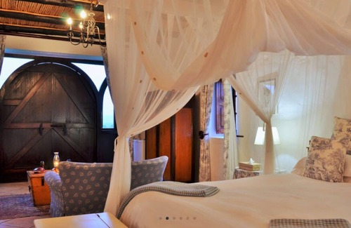 Bredasdorp House | De Hoop Suites