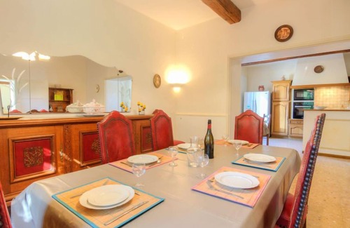 Althen-des-Paluds House | de la Roque by Interhome