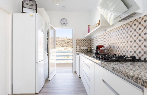 Abades Apartment | De la Sombra a Luz