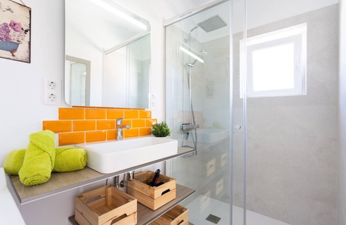 Abades Apartment | De la Sombra a Luz