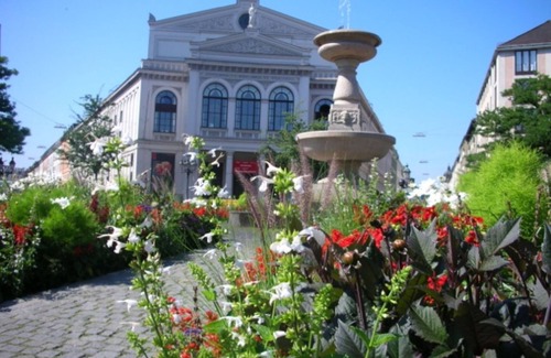 Dreimuhlen Apartment | Best deal in town ! Cocoma Designer Apt deluxe in the center of Munich