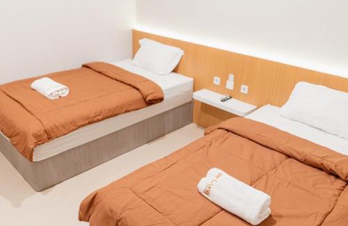 Gerung House | De Luna Guest House