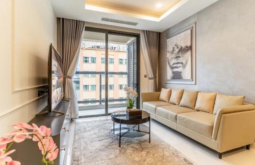 Little Japan Apartment | De Lux Madison Best Central 2 Bedrooms 2 Baths, Pool Gym